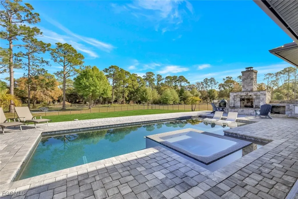 14051 Binghampton Drive Fort Myers FL 33905