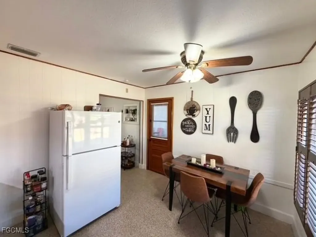 40 Victoria Drive North Fort Myers FL 33917