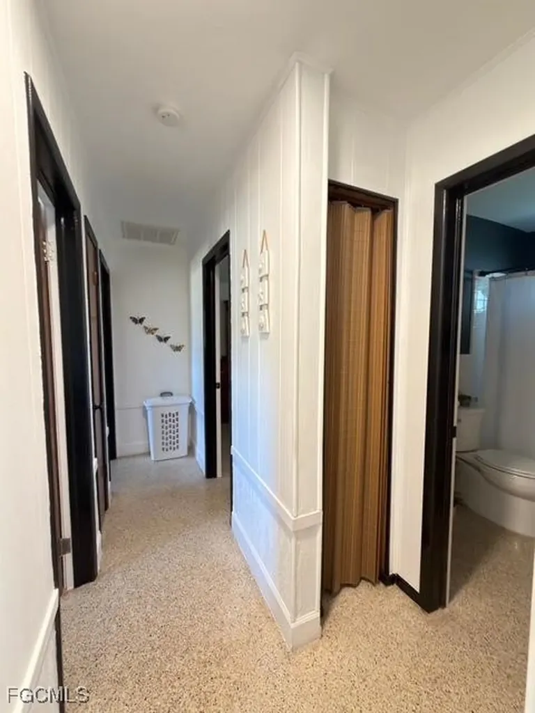 40 Victoria Drive North Fort Myers FL 33917