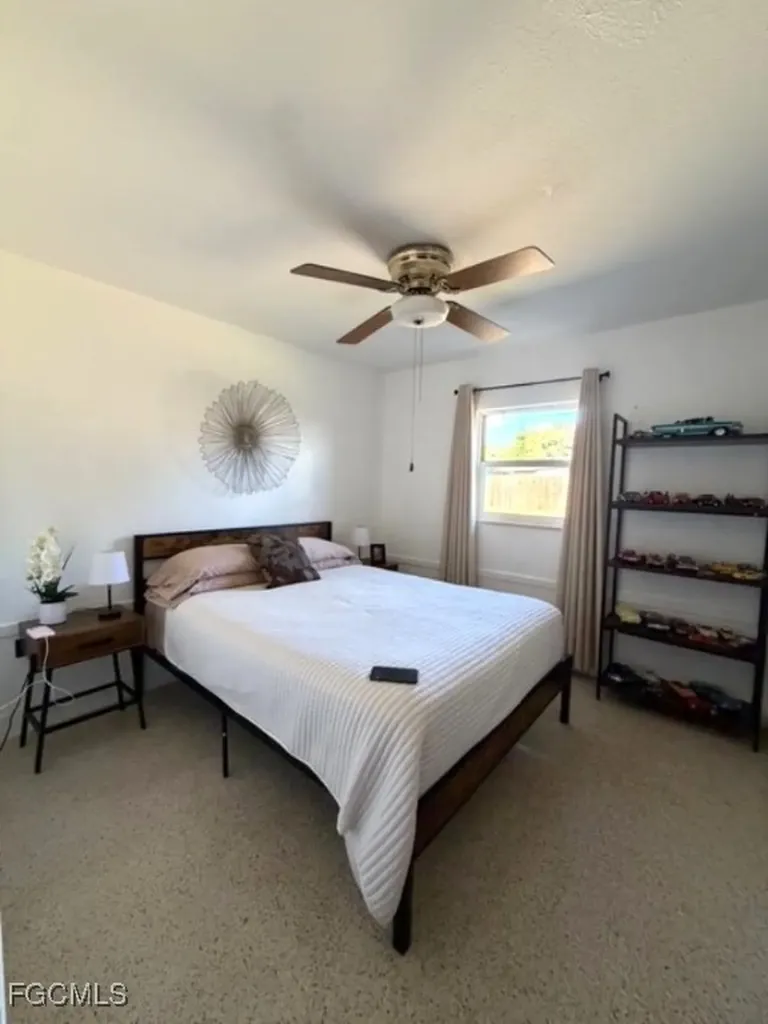 40 Victoria Drive North Fort Myers FL 33917