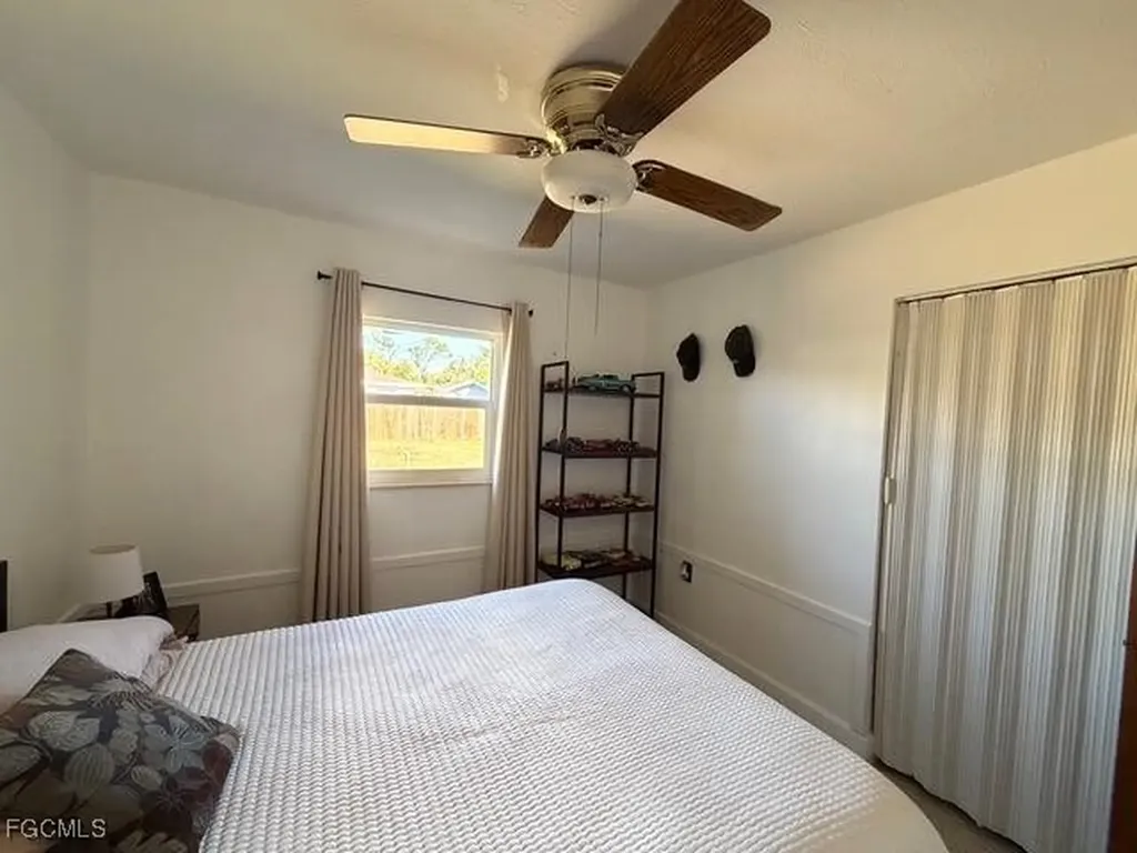 40 Victoria Drive North Fort Myers FL 33917