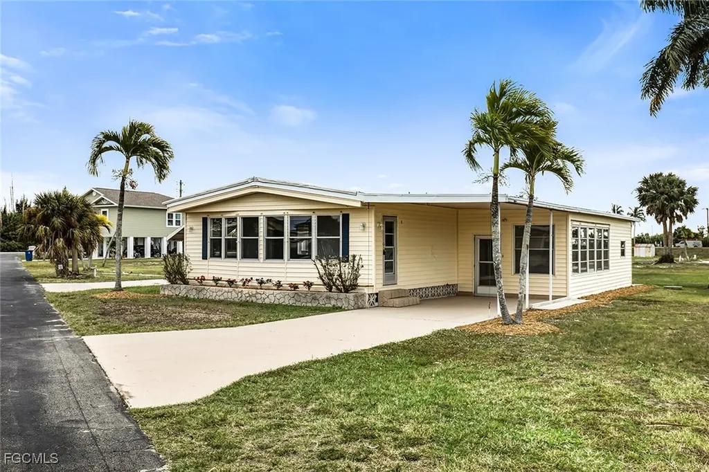 13651 Grackle Drive Fort Myers FL 33908