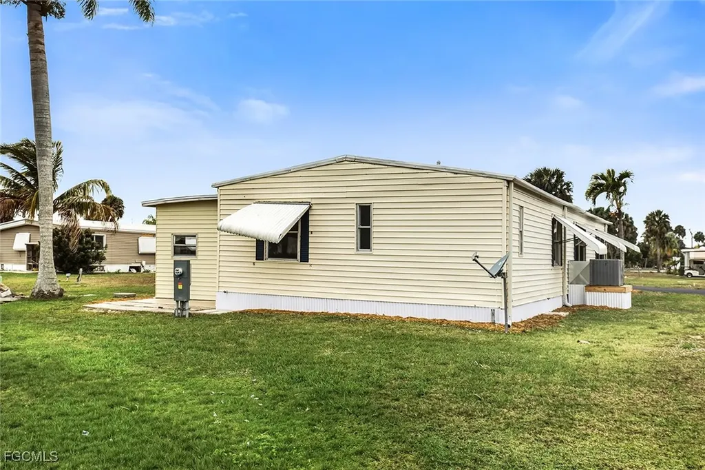 13651 Grackle Drive Fort Myers FL 33908