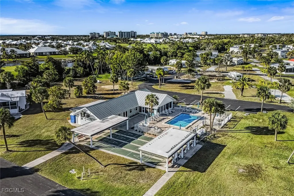 13651 Grackle Drive Fort Myers FL 33908