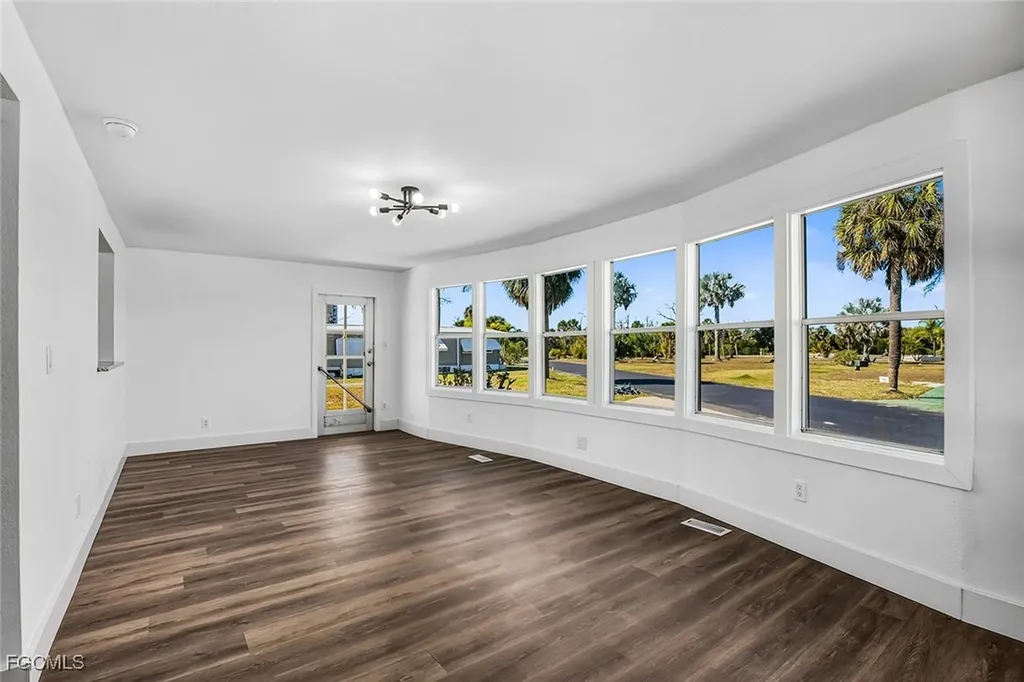 13651 Grackle Drive Fort Myers FL 33908