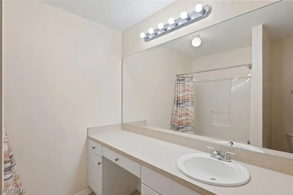 2706 SW 9th Avenue Cape Coral FL 33914