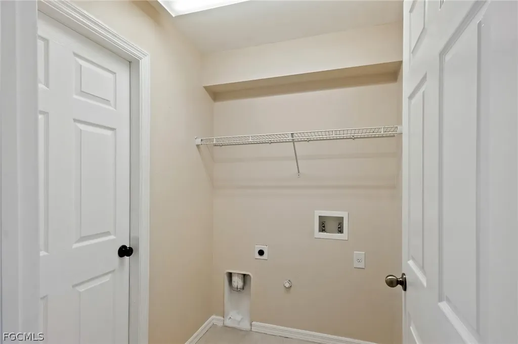 2706 SW 9th Avenue Cape Coral FL 33914
