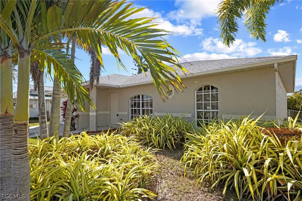 2706 SW 9th Avenue Cape Coral FL 33914
