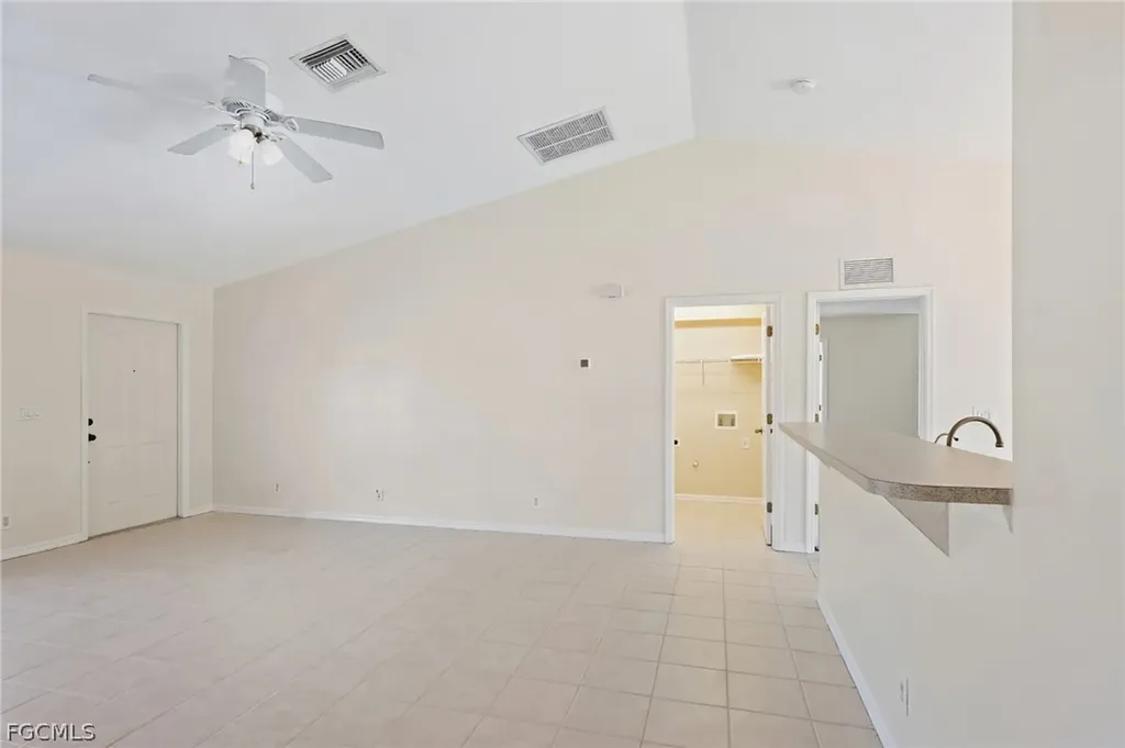 2706 SW 9th Avenue Cape Coral FL 33914