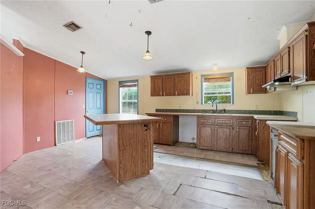 580 Brittany Lane Labelle FL 33935