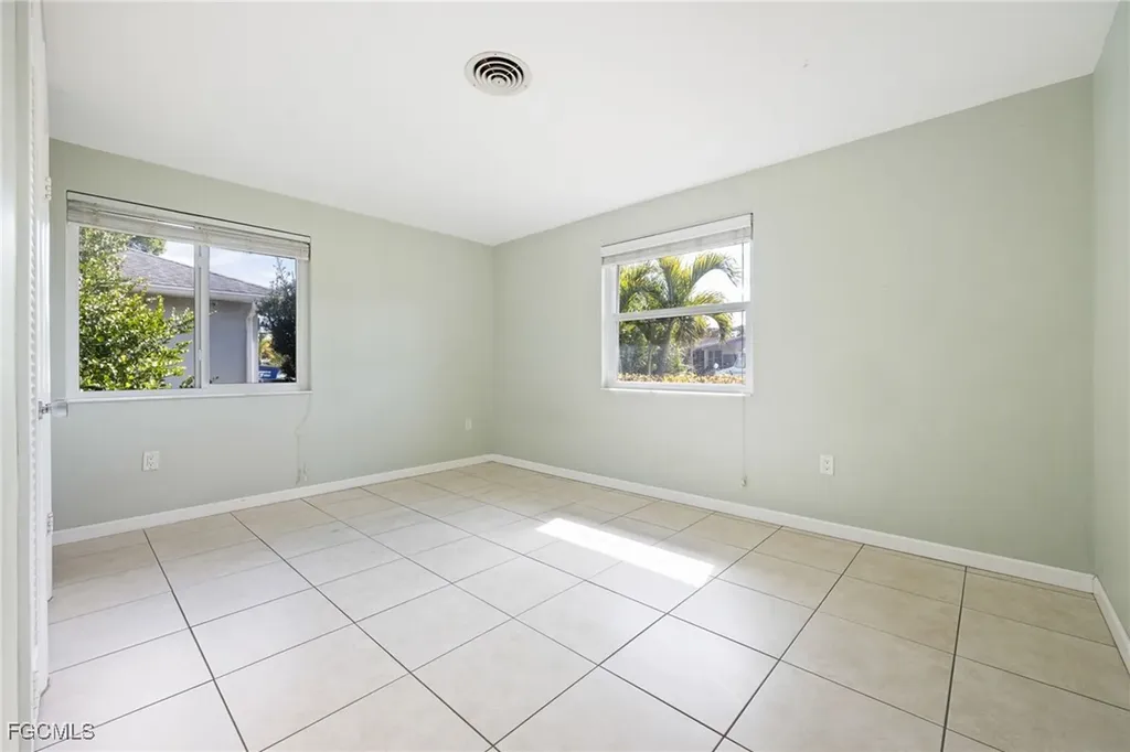 2307 Flora Avenue Fort Myers FL 33907
