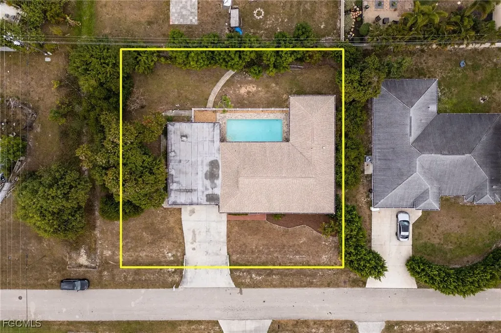 2307 Flora Avenue Fort Myers FL 33907