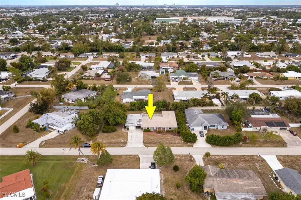 2307 Flora Avenue Fort Myers FL 33907
