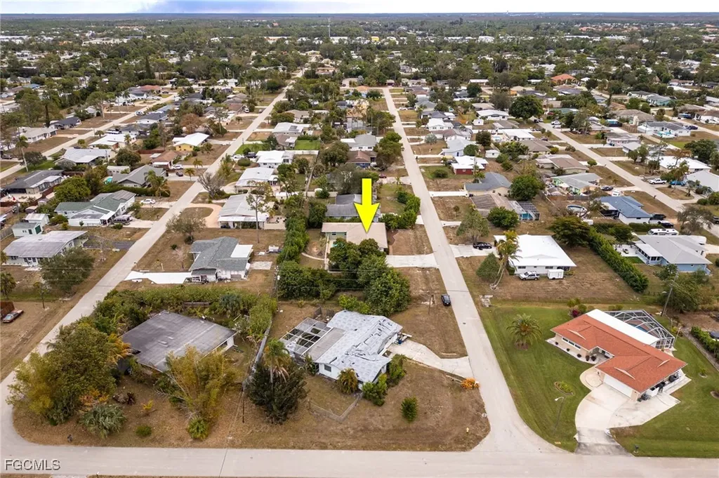 2307 Flora Avenue Fort Myers FL 33907