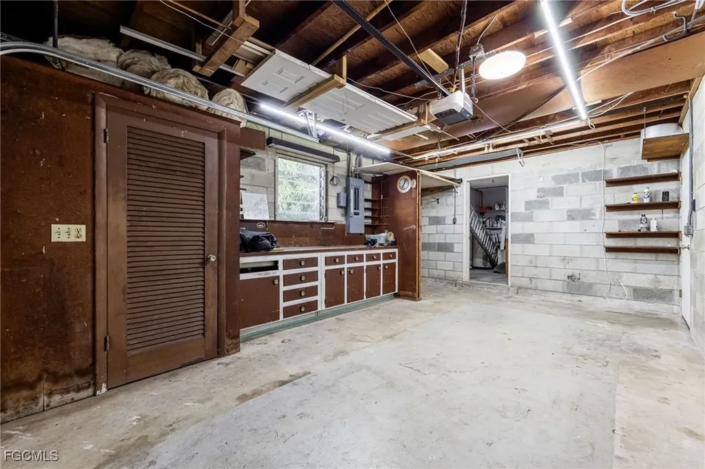 2307 Flora Avenue Fort Myers FL 33907