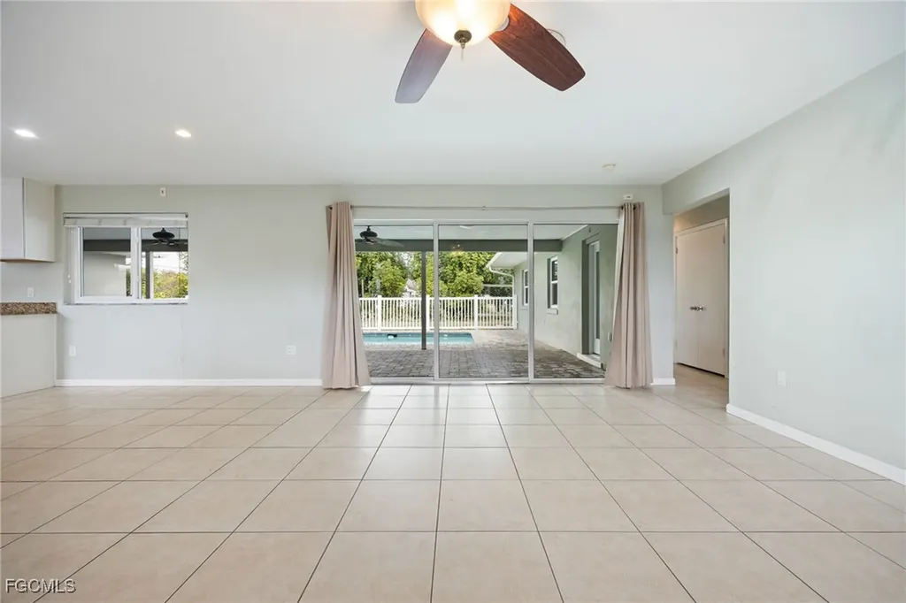 2307 Flora Avenue Fort Myers FL 33907