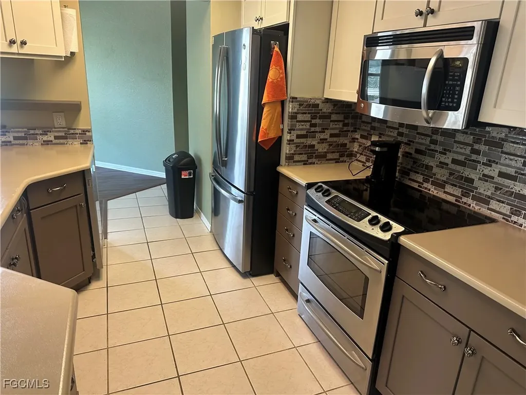 950 Moody Road North Fort Myers FL 33903