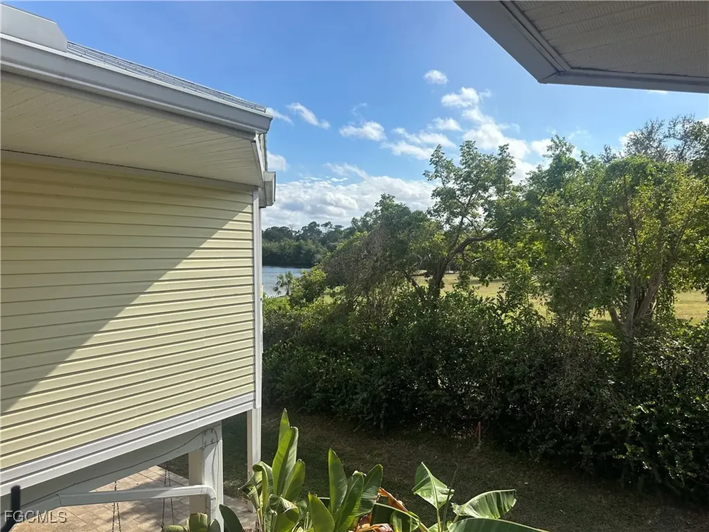 950 Moody Road North Fort Myers FL 33903