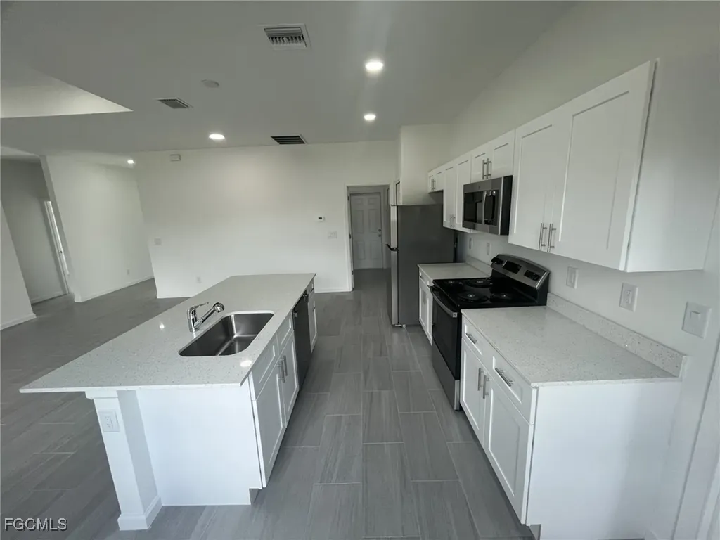 2612 31st Street SW Lehigh Acres FL 33976