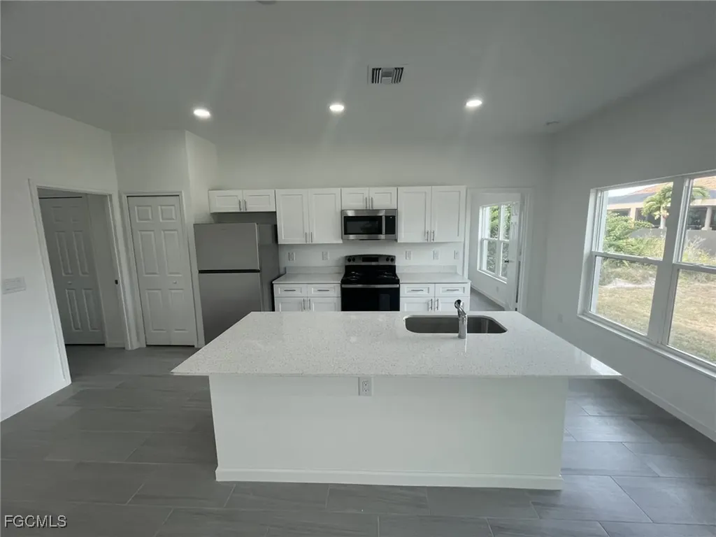 2612 31st Street SW Lehigh Acres FL 33976