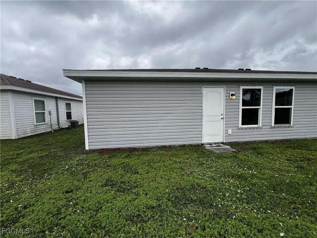 18319 Gibraltar Lane Lehigh Acres FL 33936