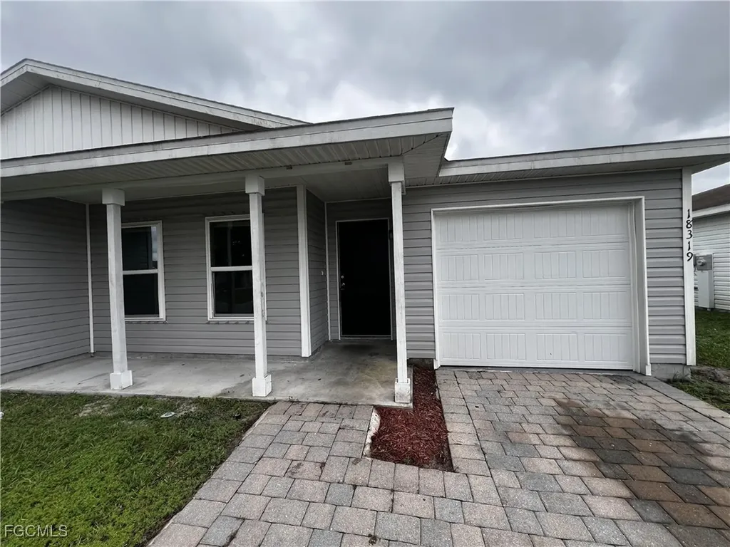 18319 Gibraltar Lane Lehigh Acres FL 33936