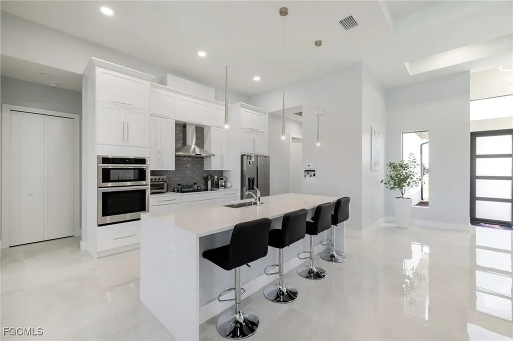 2719 SW 21st Avenue Cape Coral FL 33914