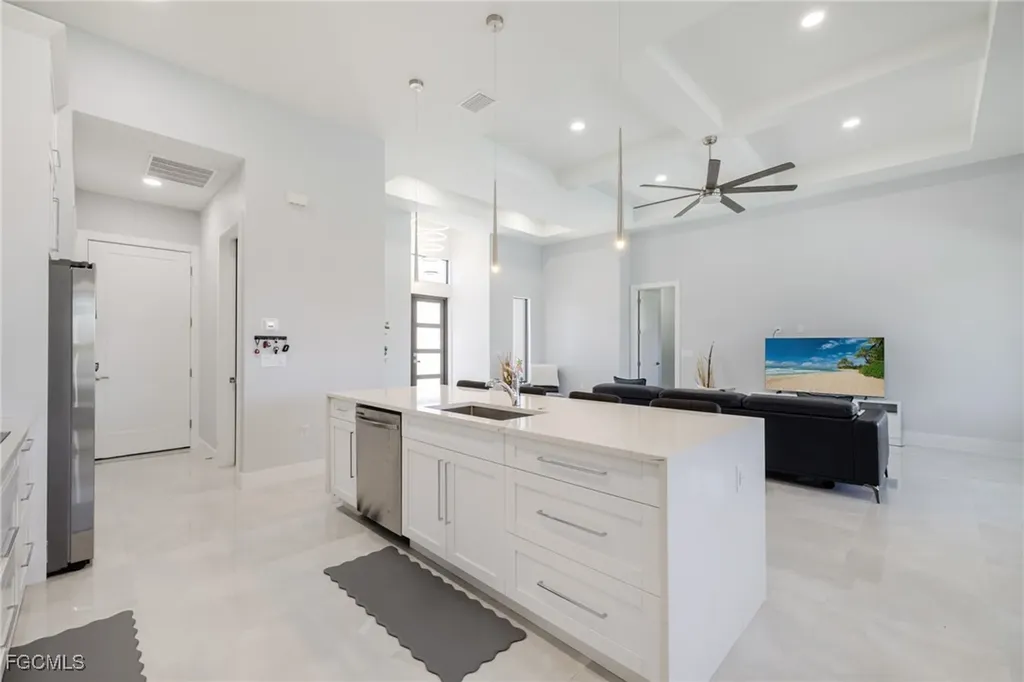 2719 SW 21st Avenue Cape Coral FL 33914