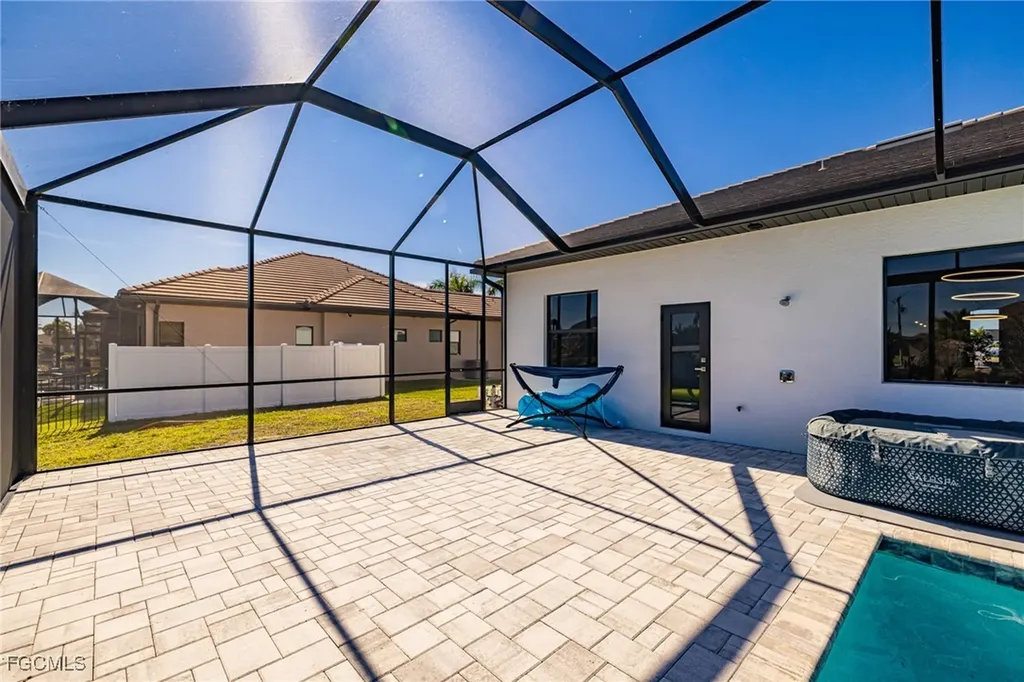 2719 SW 21st Avenue Cape Coral FL 33914