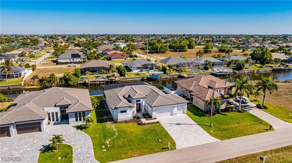 2719 SW 21st Avenue Cape Coral FL 33914