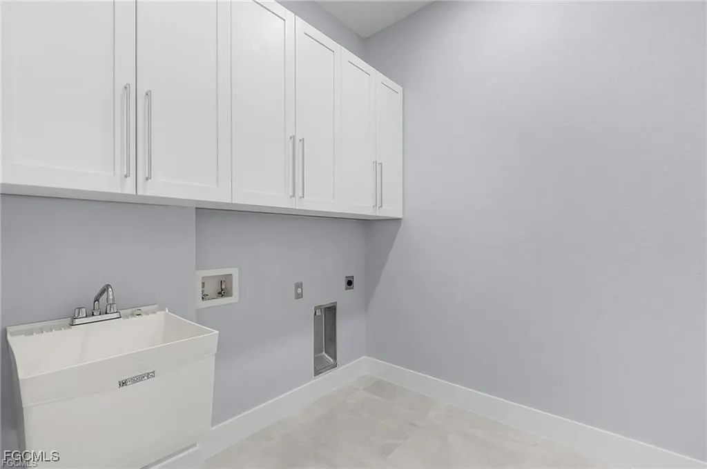 2719 SW 21st Avenue Cape Coral FL 33914