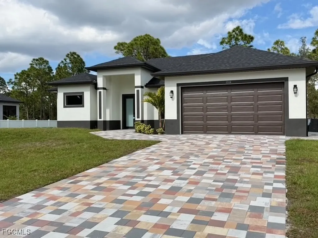 1504 W 9th Street Lehigh Acres FL 33972