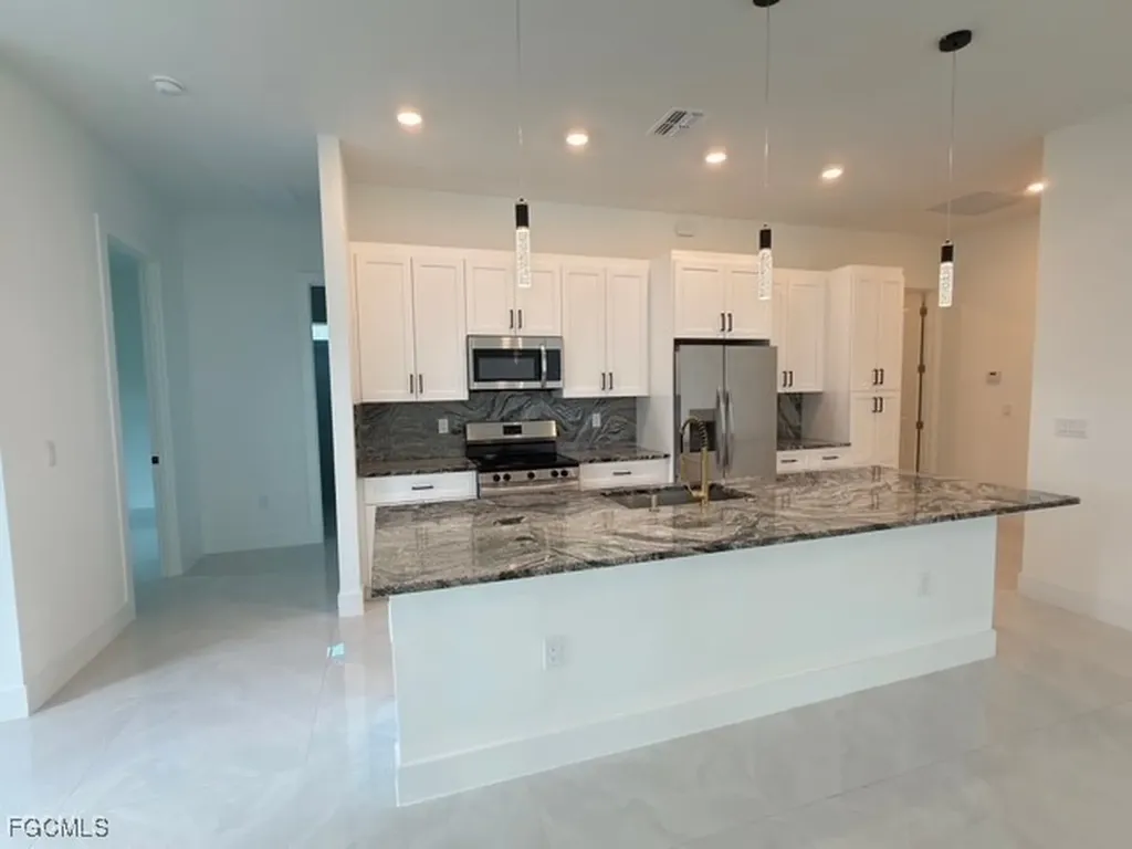 1504 W 9th Street Lehigh Acres FL 33972