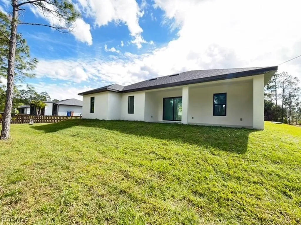 1504 W 9th Street Lehigh Acres FL 33972