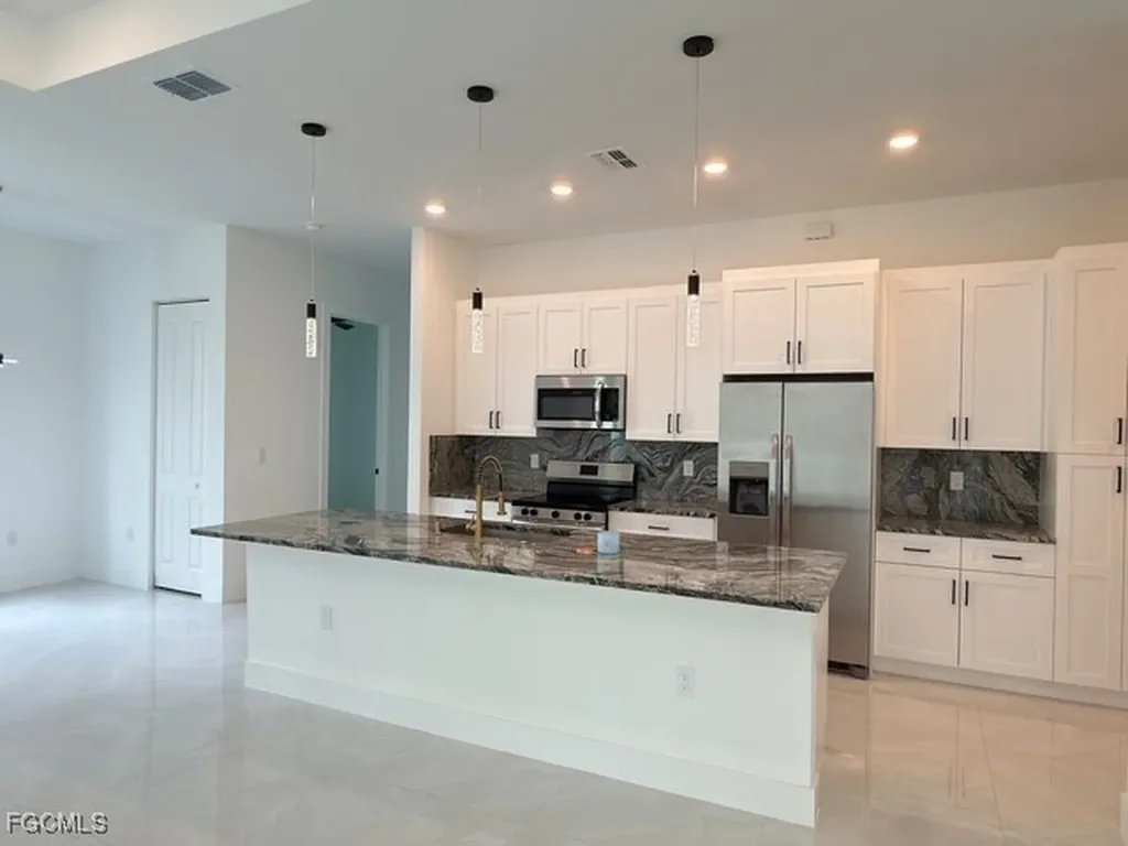 1504 W 9th Street Lehigh Acres FL 33972