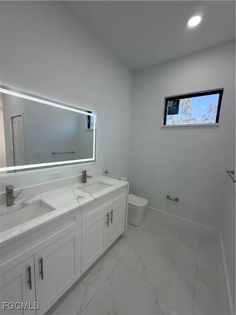 205 E 17th Street Lehigh Acres FL 33972