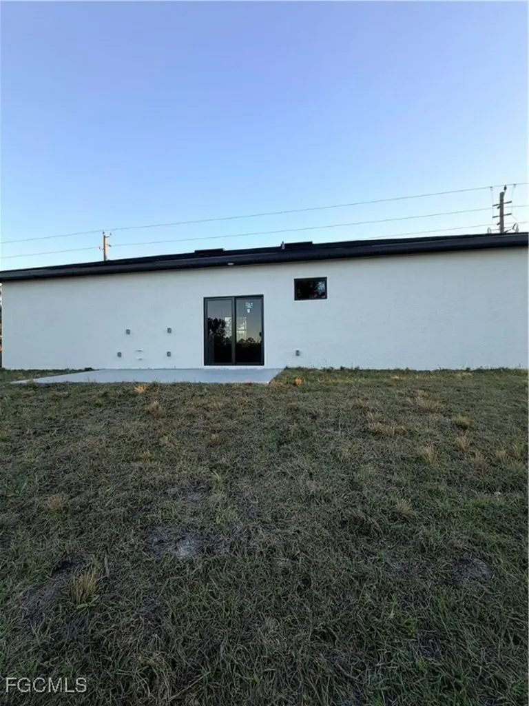 205 E 17th Street Lehigh Acres FL 33972