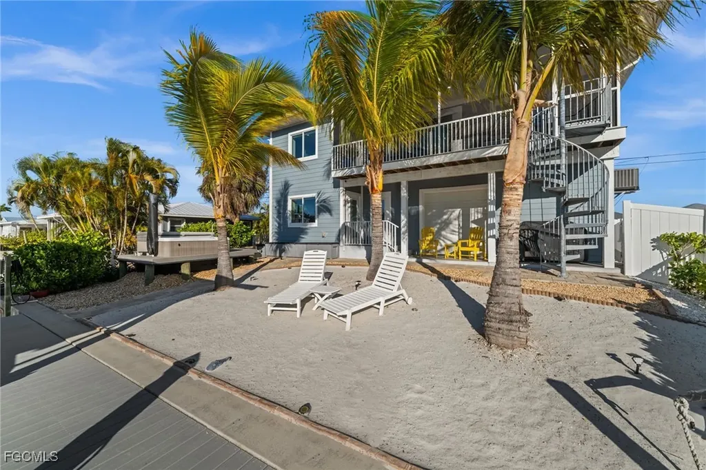 2391 Oleander Street St. James City FL 33956