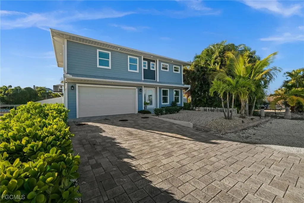 2391 Oleander Street St. James City FL 33956