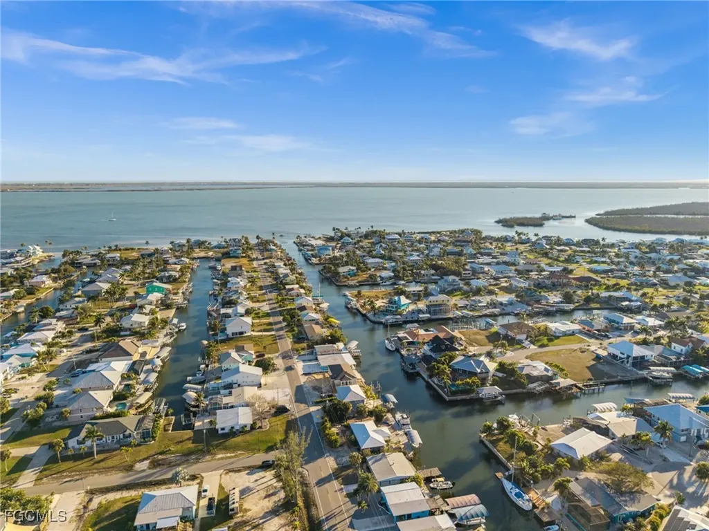 2391 Oleander Street St. James City FL 33956