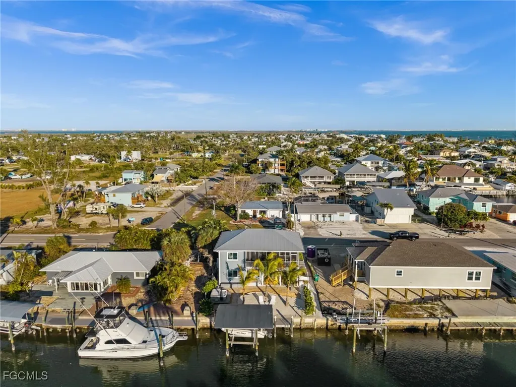2391 Oleander Street St. James City FL 33956