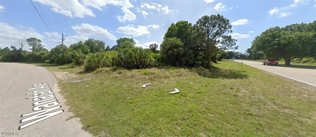 818 Sentinela Boulevard Lehigh Acres FL 33974