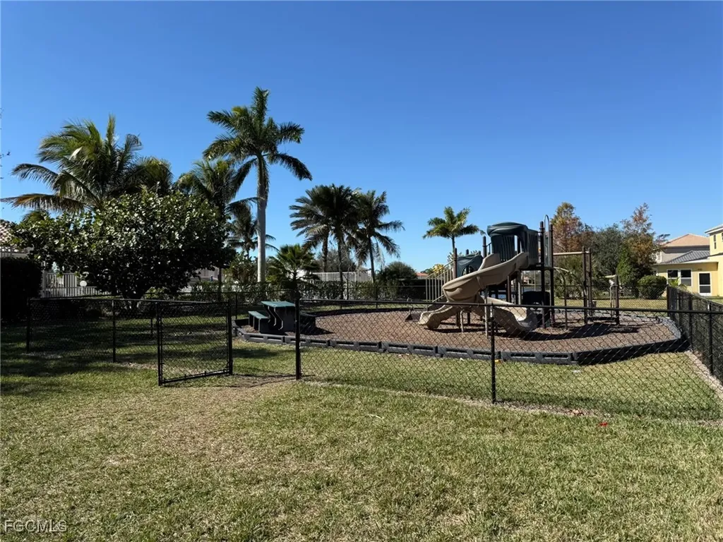 1376 Weeping Willow Court Cape Coral FL 33909
