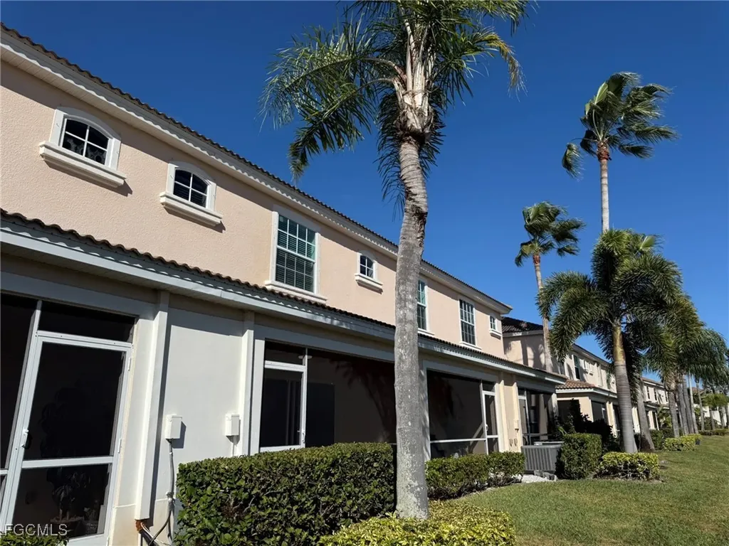1376 Weeping Willow Court Cape Coral FL 33909
