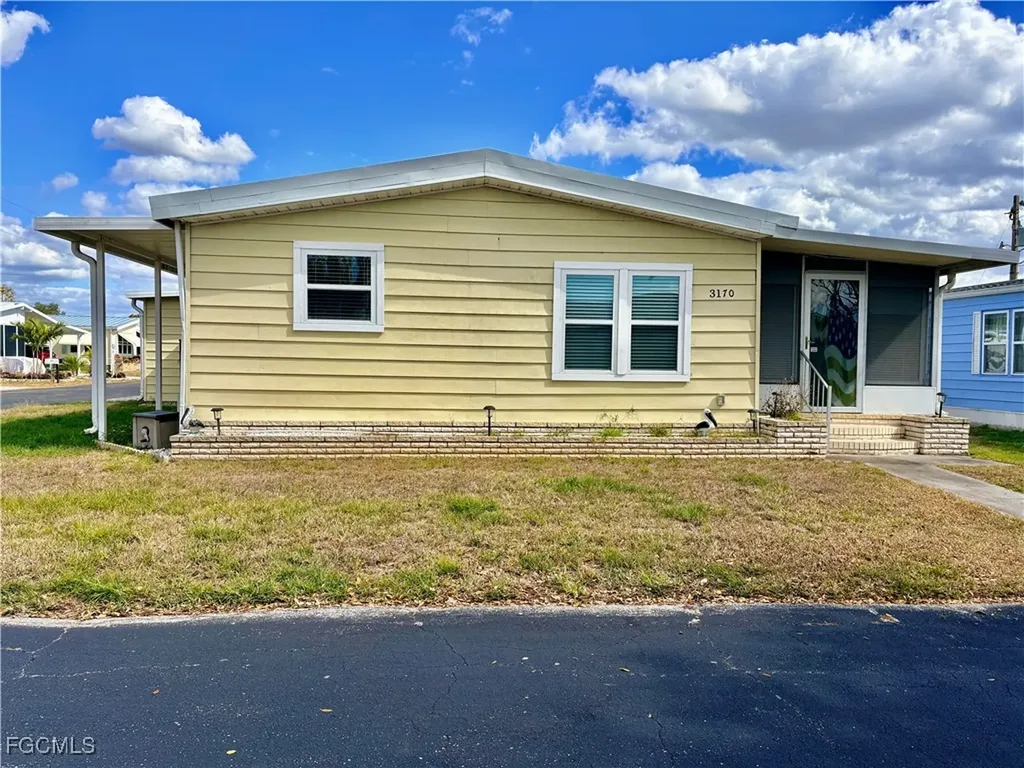 3170 Running Deer Drive North Fort Myers FL 33917