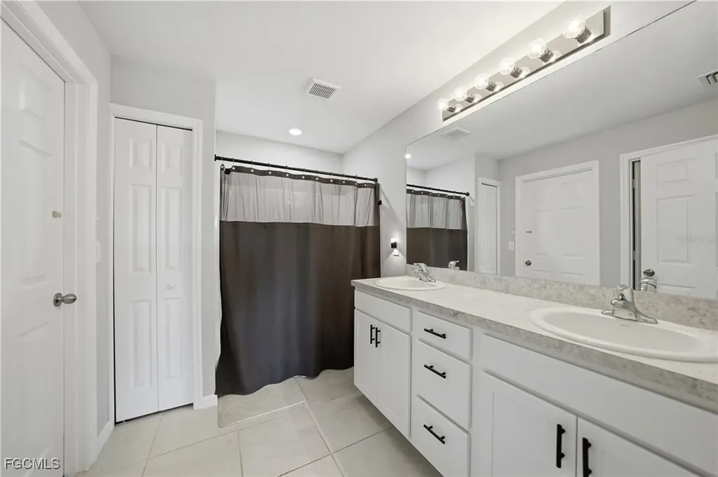 1923 Kester Avenue Lehigh Acres FL 33972