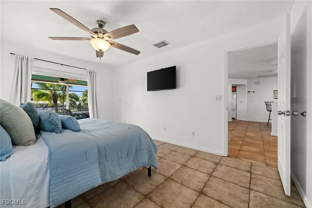 250 SW 37th Terrace Cape Coral FL 33914