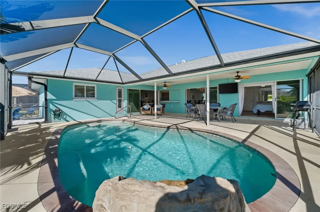 250 SW 37th Terrace Cape Coral FL 33914