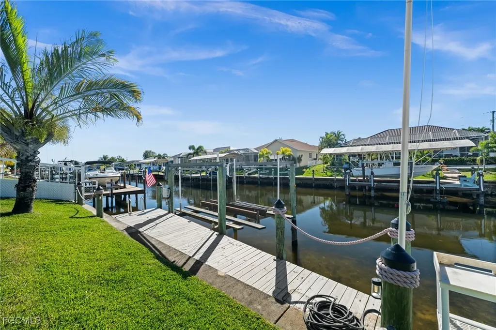 250 SW 37th Terrace Cape Coral FL 33914