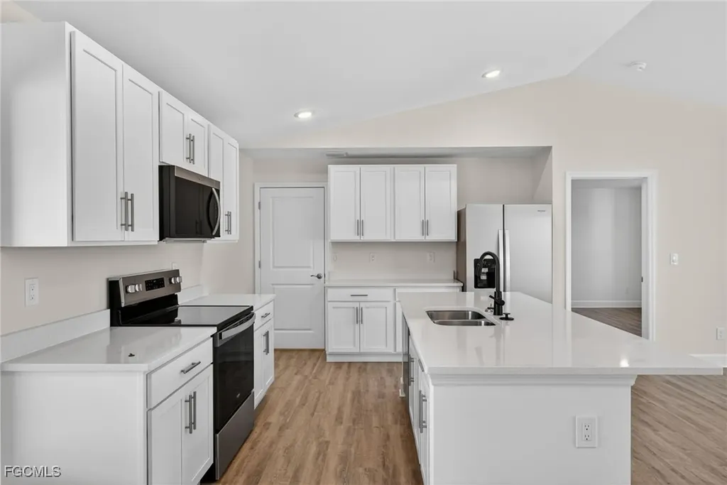 1154 NW 7th Place Cape Coral FL 33993